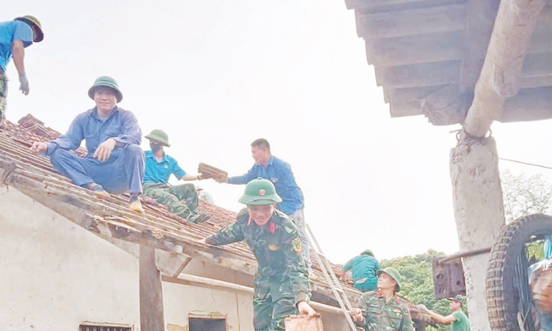  Dân vận khéo, vun đắp tình quân dân 